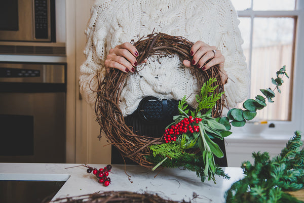 Waste Free Holiday Wreaths - Julia Grieve { article.tags }}